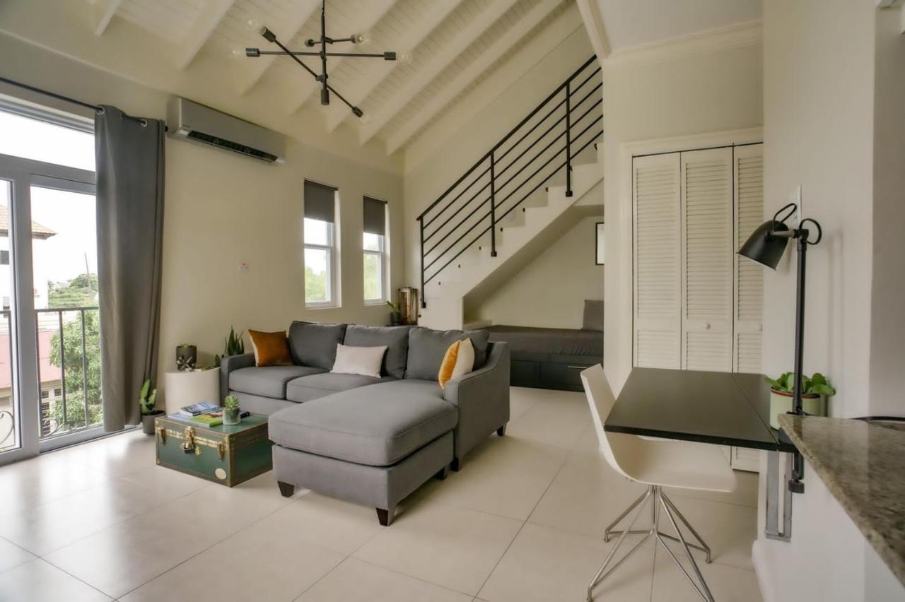 Choose To Be Happy At Ei8Ht! - Super Studios And Penthouse Apartment Kingston Exterior photo