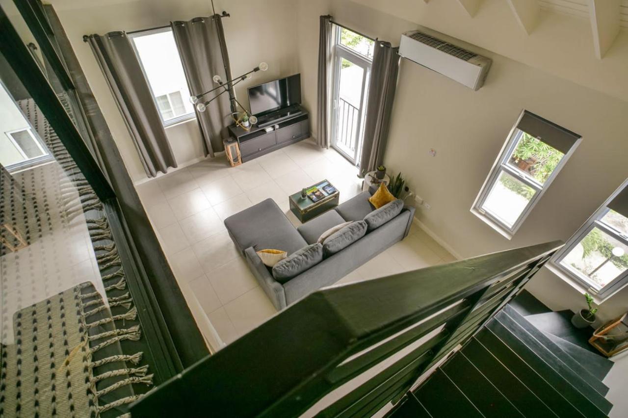 Choose To Be Happy At Ei8Ht! - Super Studios And Penthouse Apartment Kingston Exterior photo